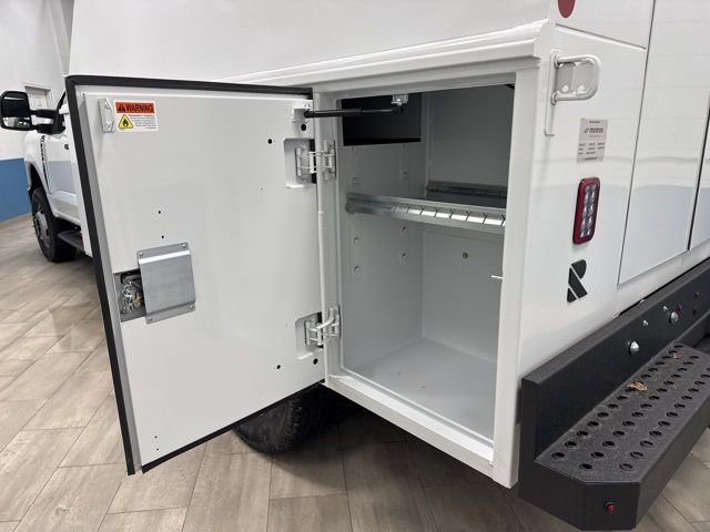 New 2025 Ford F350 XL w/ XL Chrome Package image 29