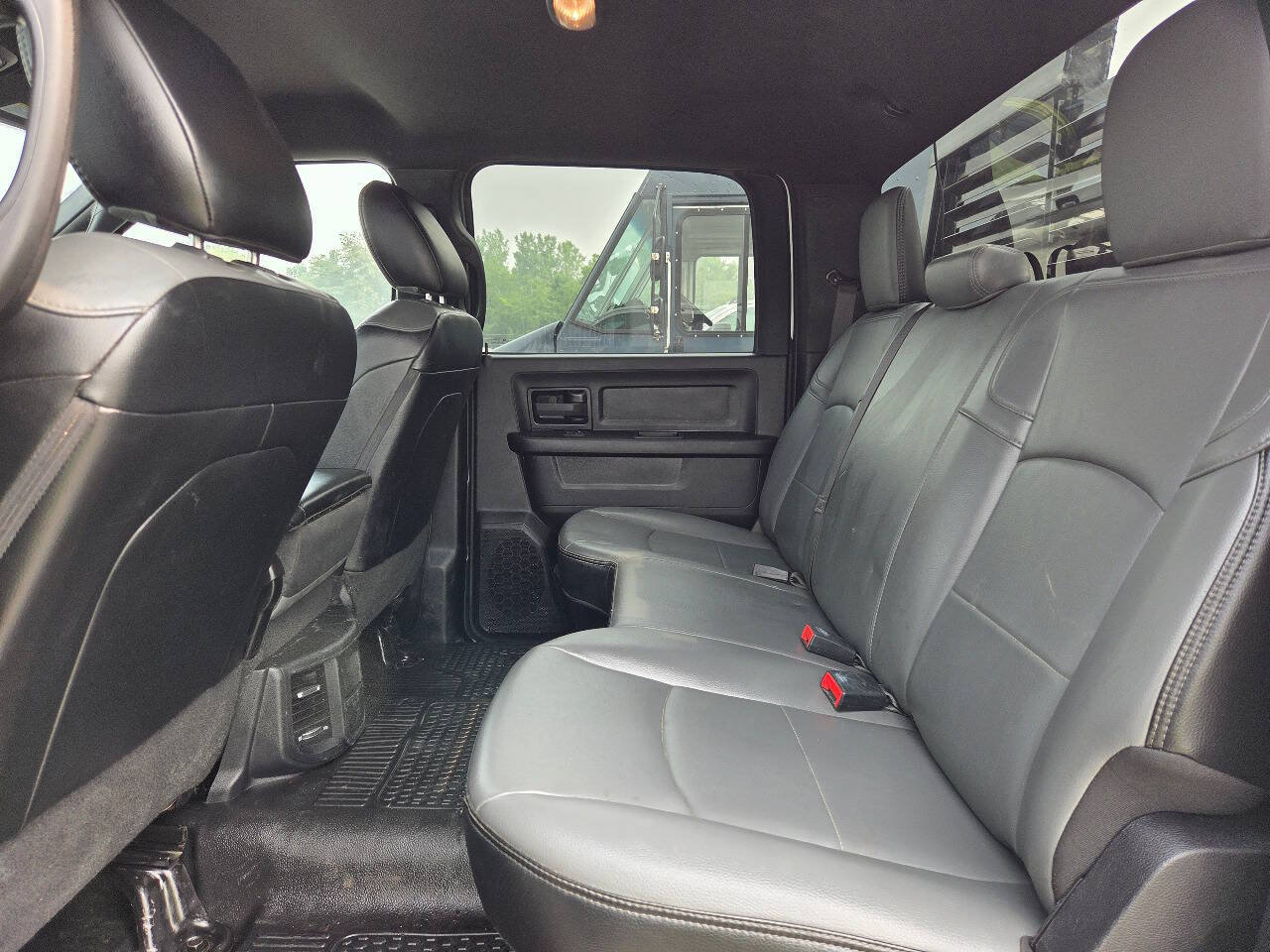 Used 2023 RAM 5500 Tradesman w/ Max Tow Package AWD/4WD image 16