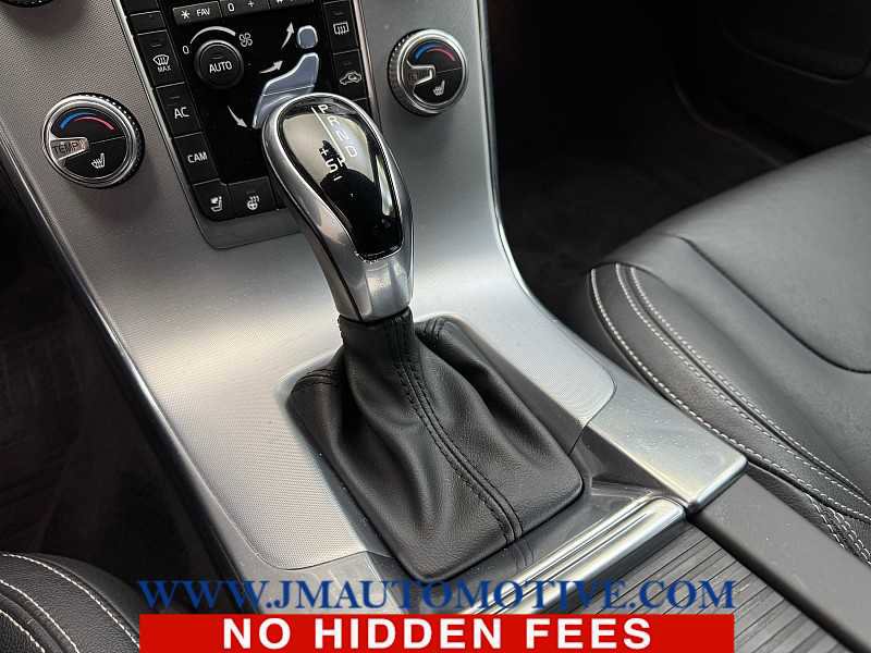 Used 2018 Volvo S60 T5 Dynamic w/ Vision Package image 33