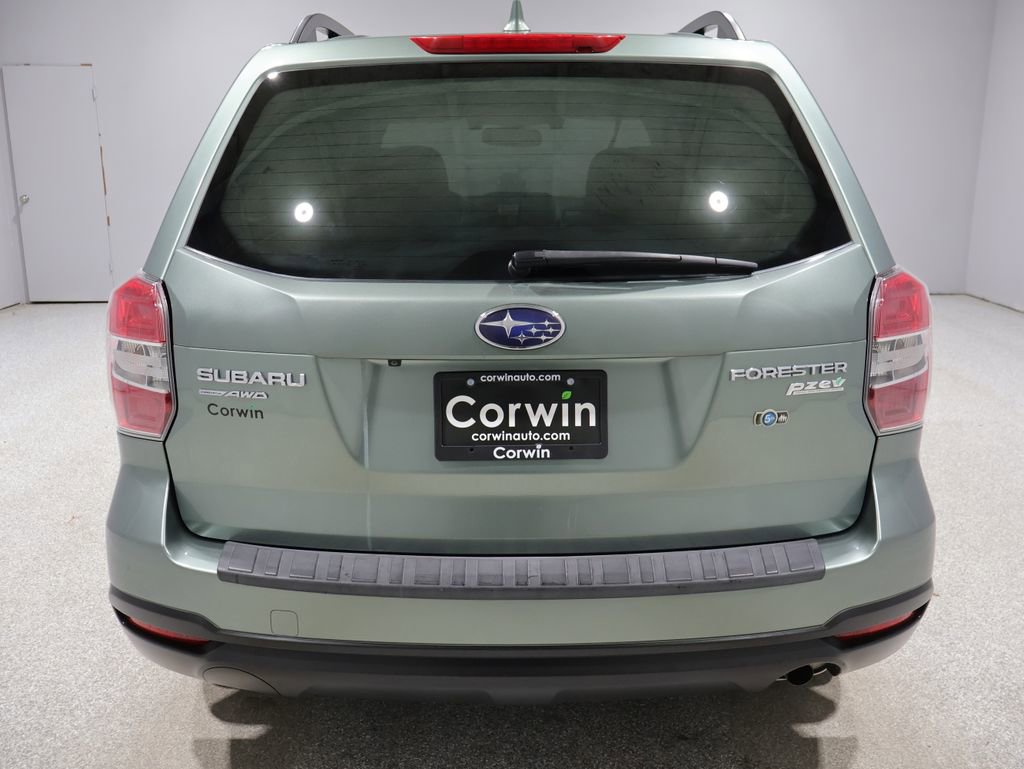 Used 2016 Subaru Forester 2.5i Premium image 3