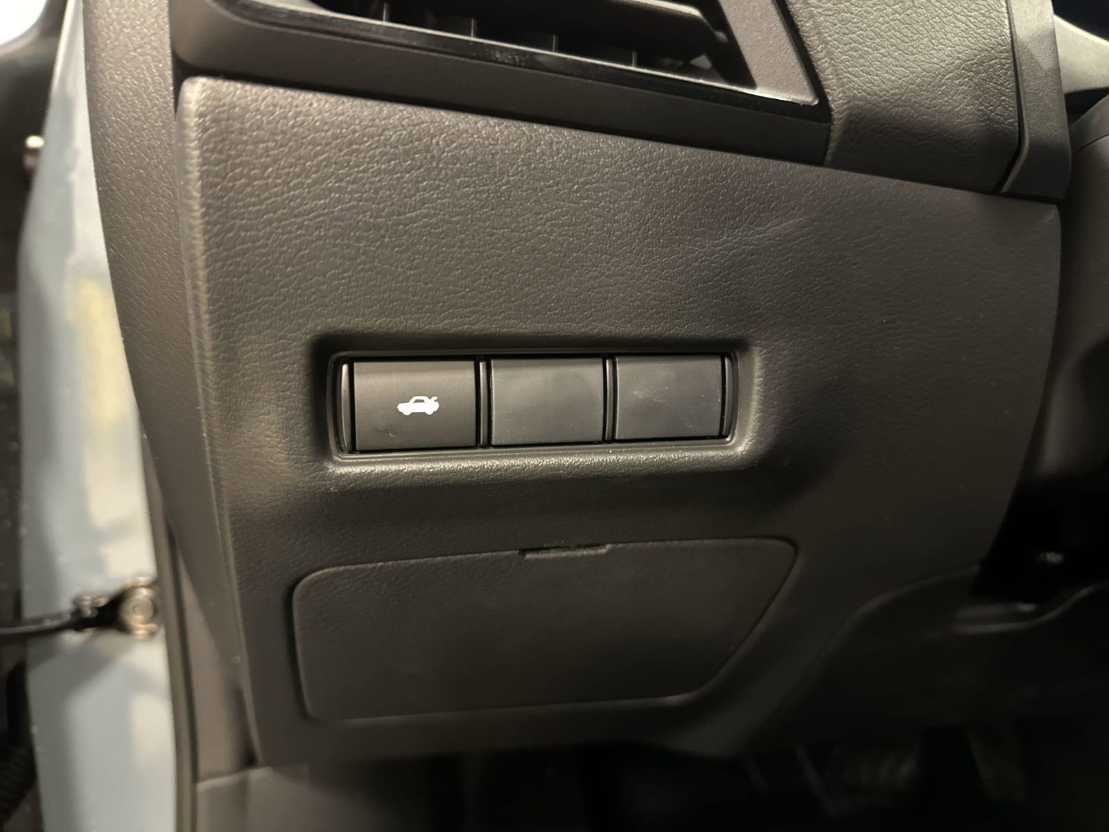 New 2026 Nissan Sentra SR w/ Floor Mat Package image 15