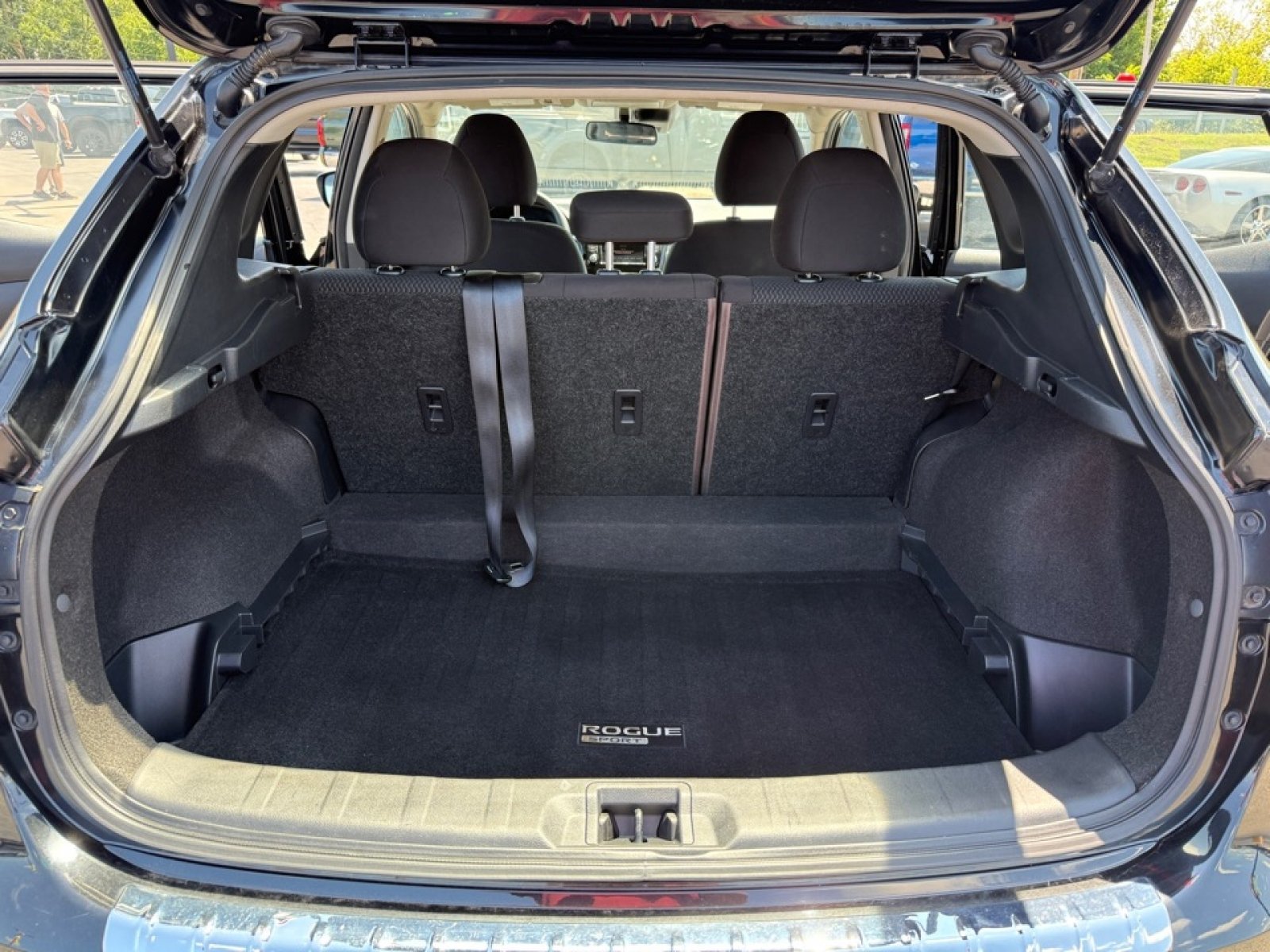 Used 2020 Nissan Rogue Sport S AWD/4WD image 30