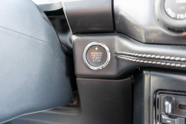 Used 2024 Ford F150 Lightning Platinum image 31