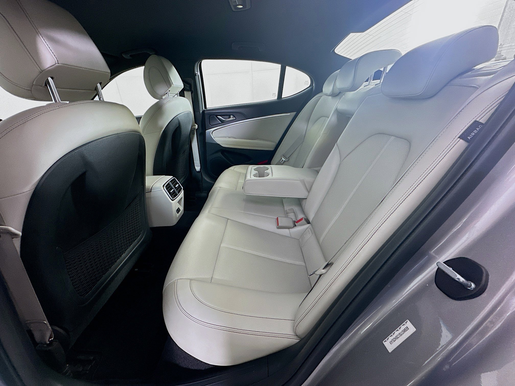 Used 2025 Genesis G70 2.5T image 29