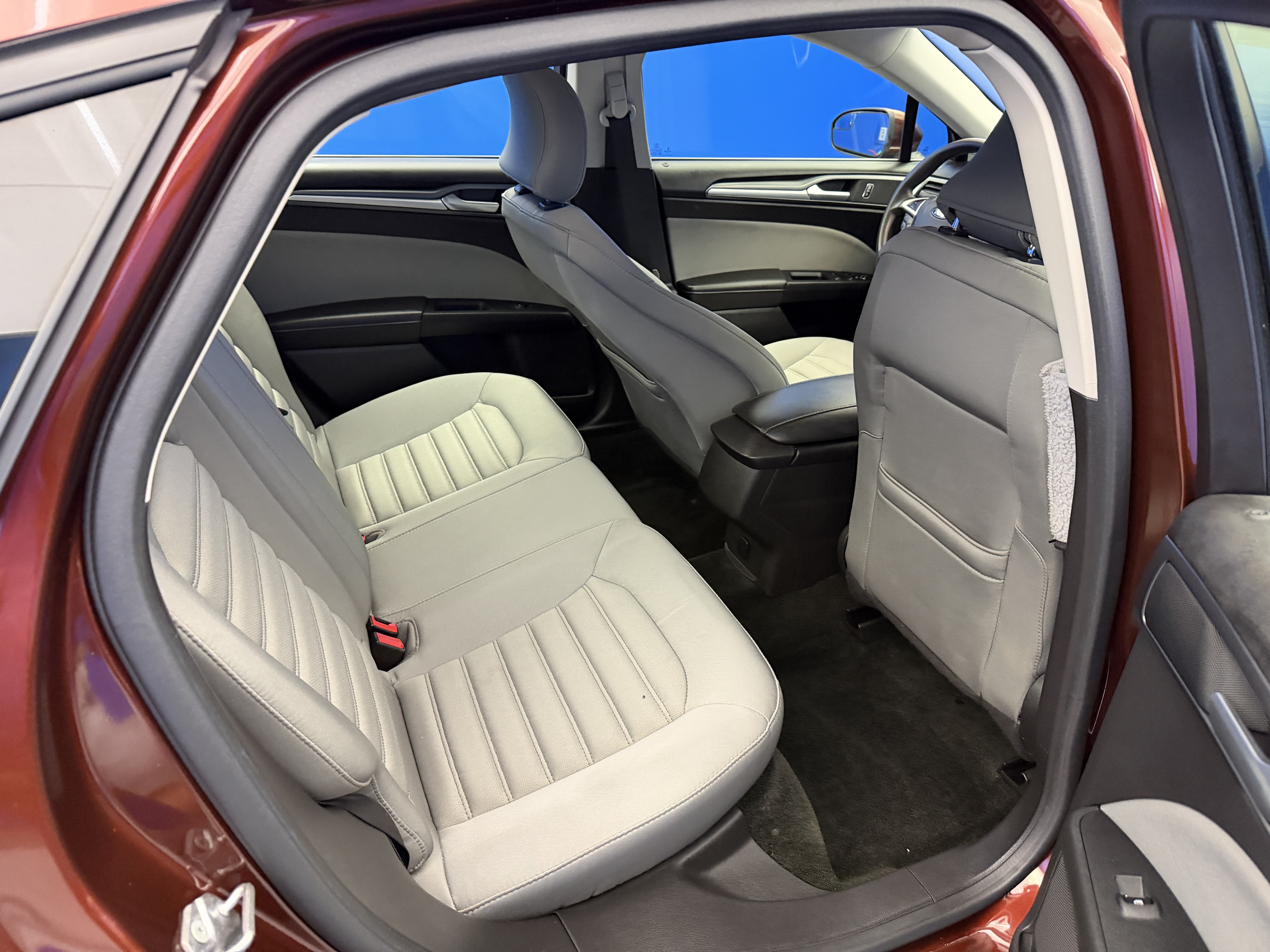Used 2015 Ford Fusion S FWD image 23