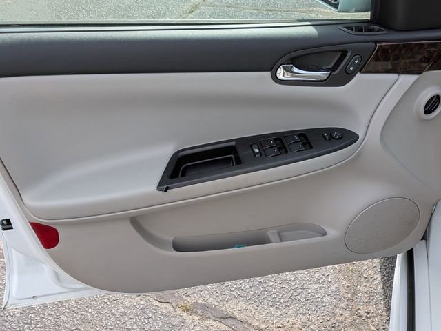 Used 2016 Chevrolet Impala Limited LS FWD image 11