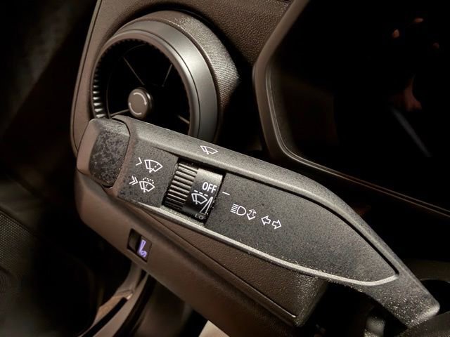 Used 2024 Chevrolet Colorado Trail Boss w/ Technology Package image 35