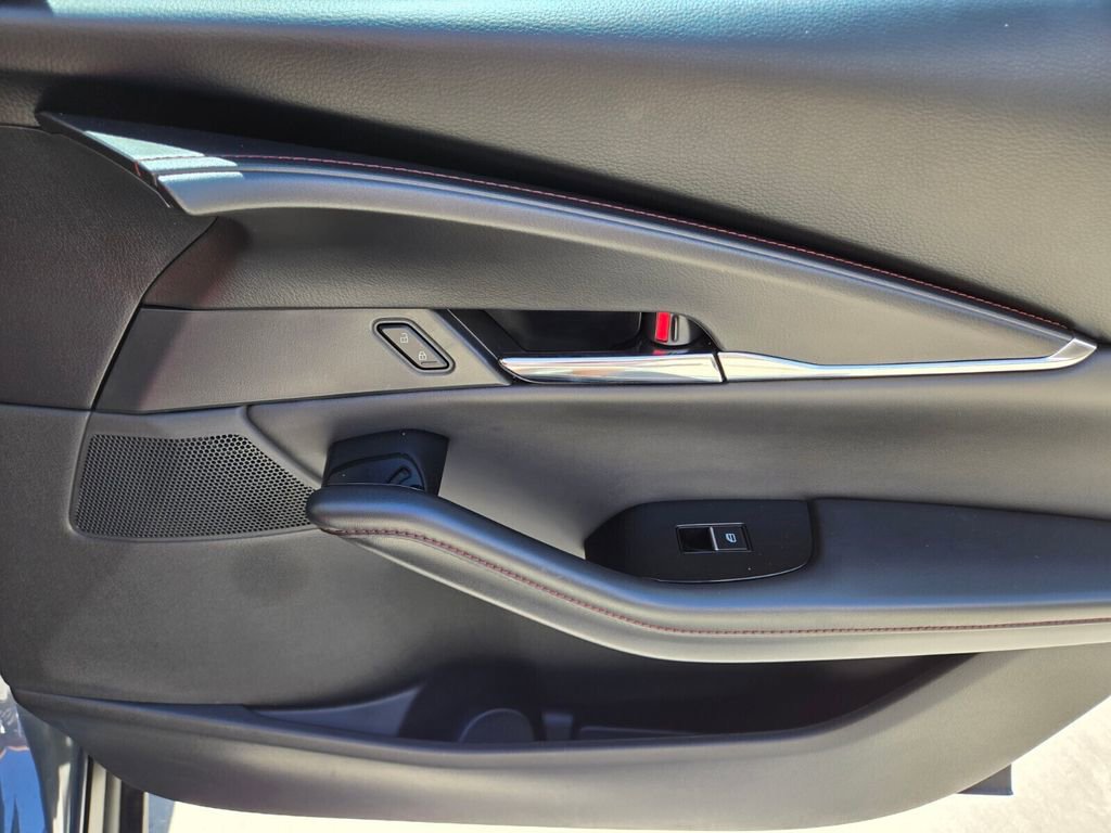 Used 2024 MAZDA CX-30 AWD 2.5 S w/ Preferred Package image 21