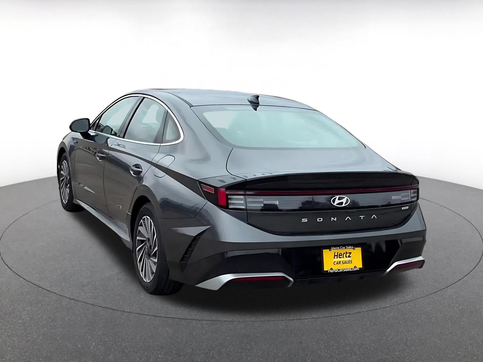 Used 2025 Hyundai Sonata SEL FWD image 9
