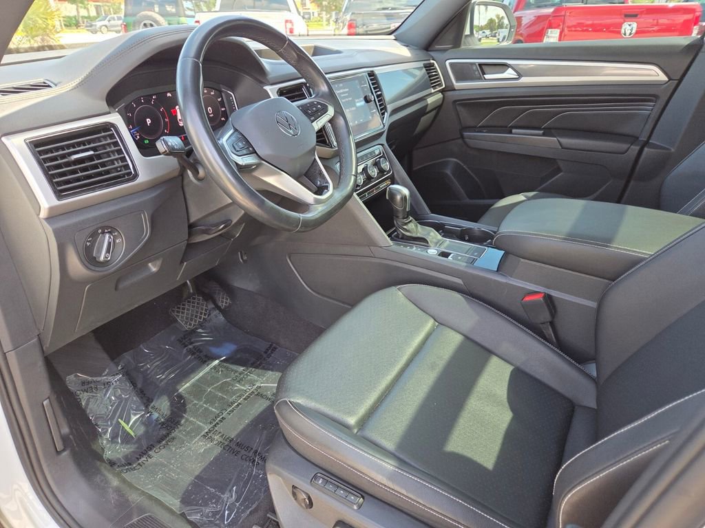 Used 2020 Volkswagen Atlas Cross Sport SEL FWD image 24