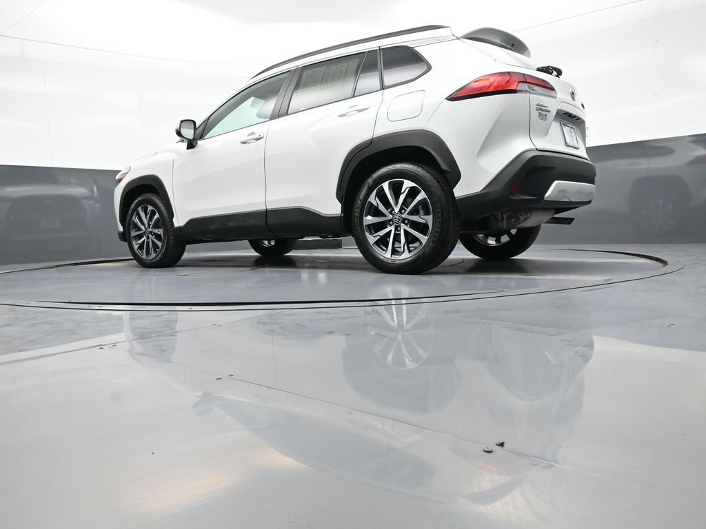 Certified 2023 Toyota Corolla Cross XLE w/ Convenience Package AWD/4WD image 32