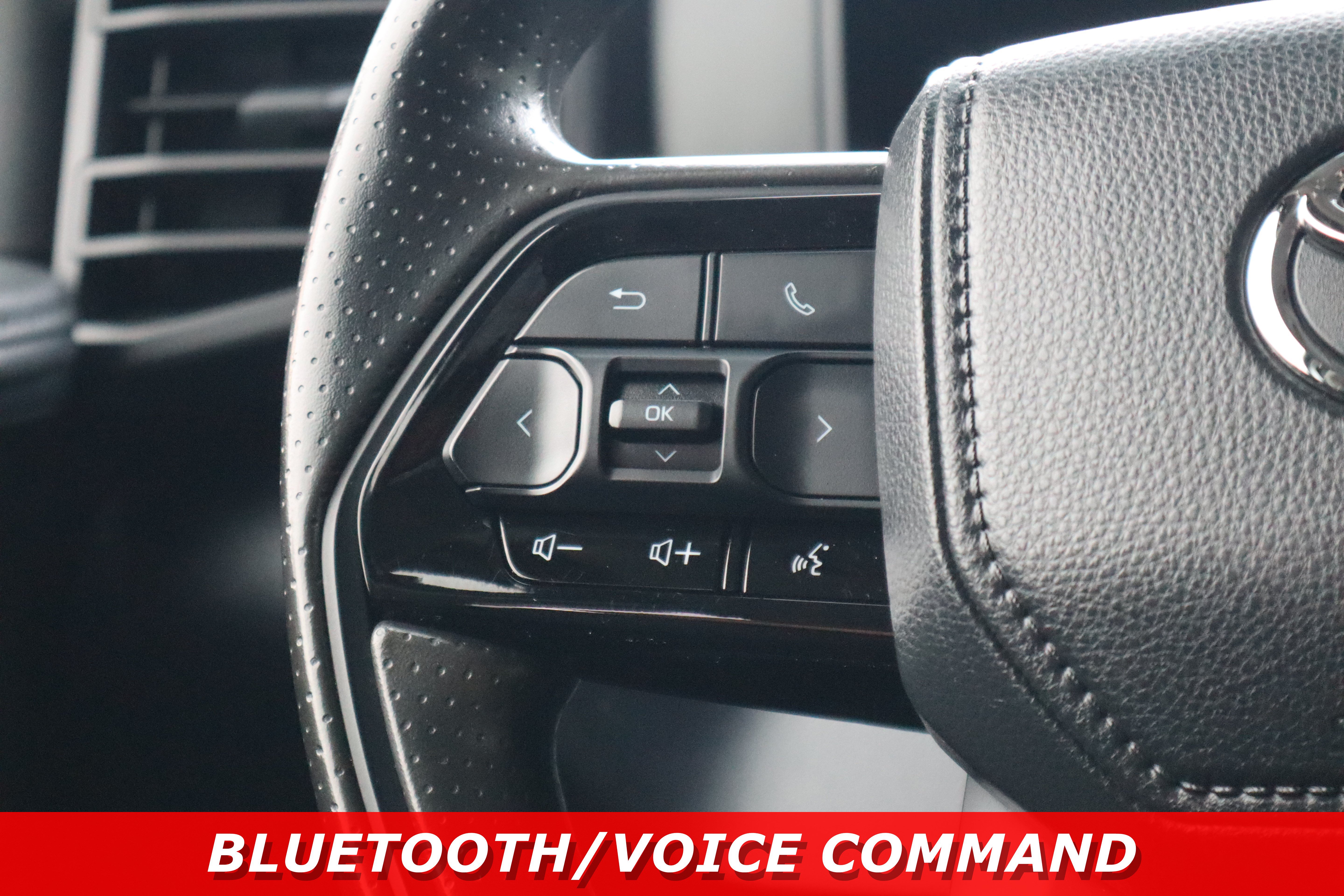 Used 2023 Toyota Tundra SR AWD/4WD image 17
