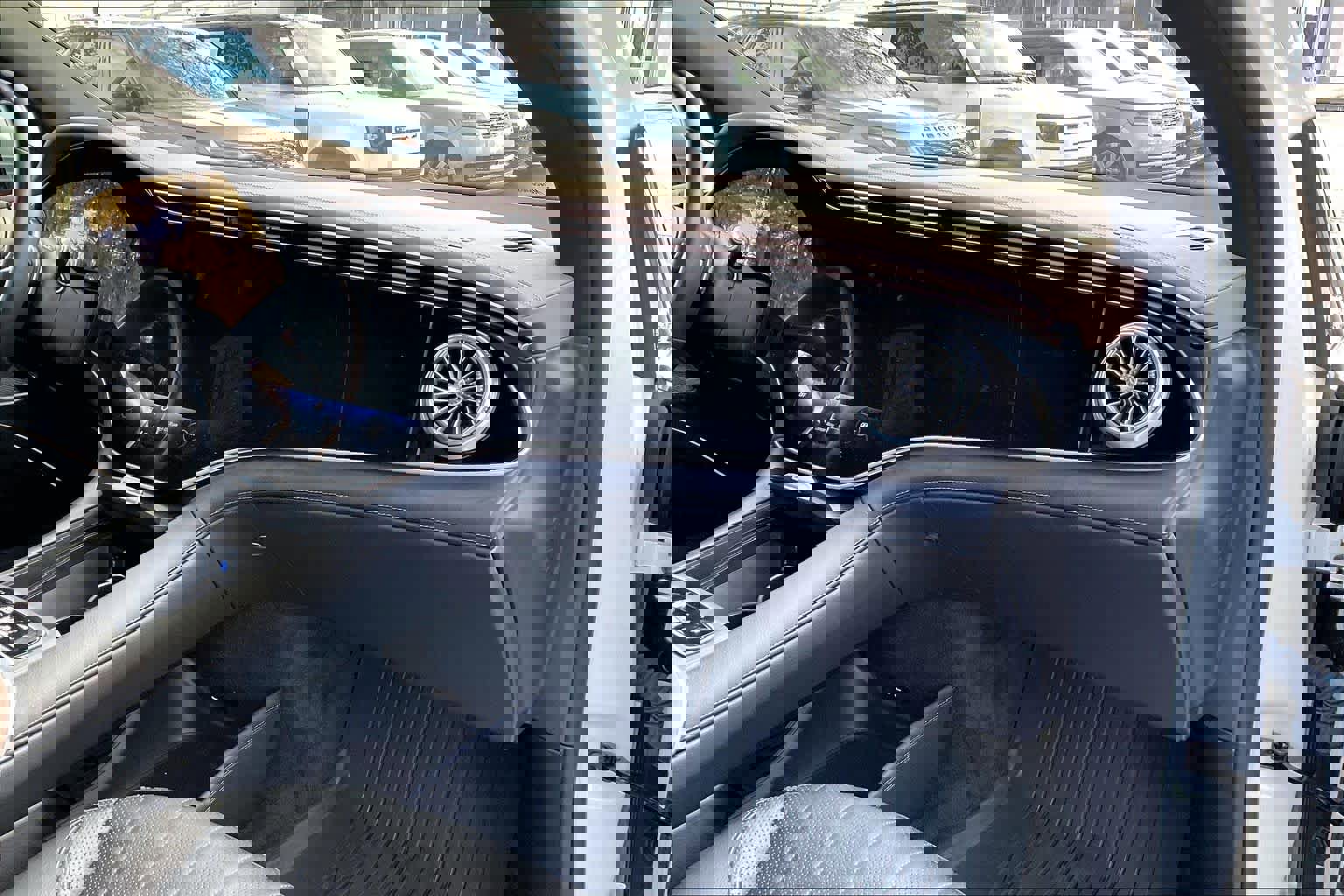 Used 2023 Mercedes-Benz EQS 580 4MATIC SUV image 17