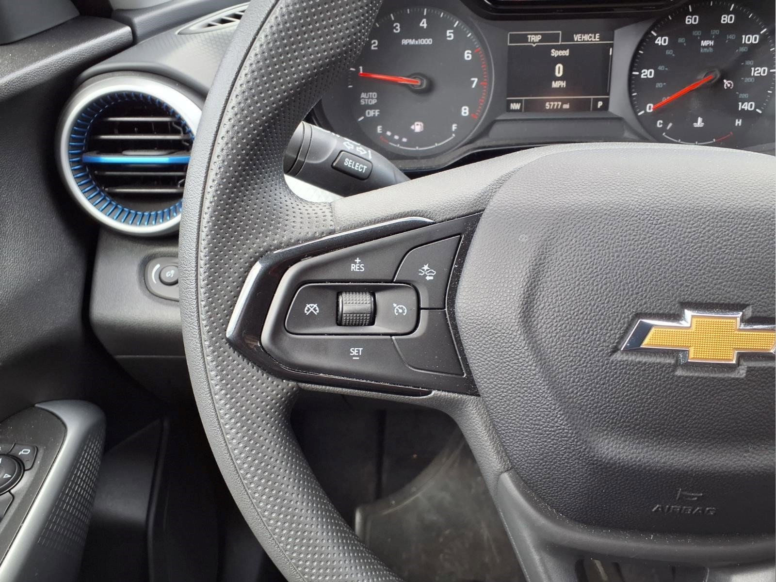 Used 2024 Chevrolet Trax LS w/ LS Convenience Package image 12