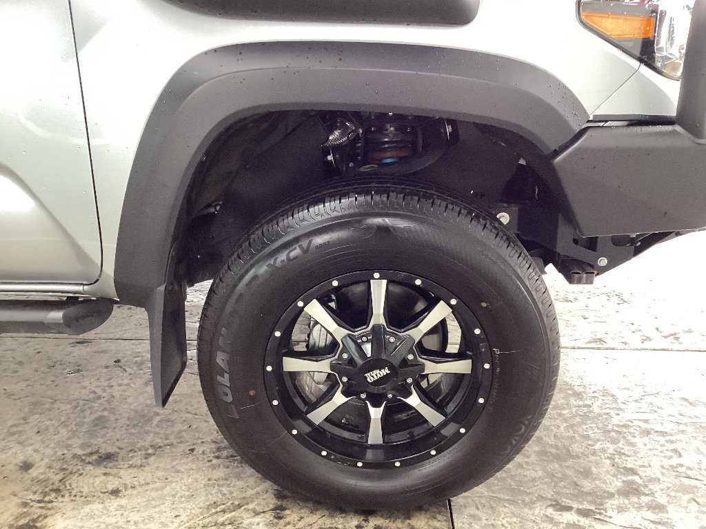 Certified 2023 Toyota Tacoma TRD Off-Road w/ Black Out Package (TMS) image 12