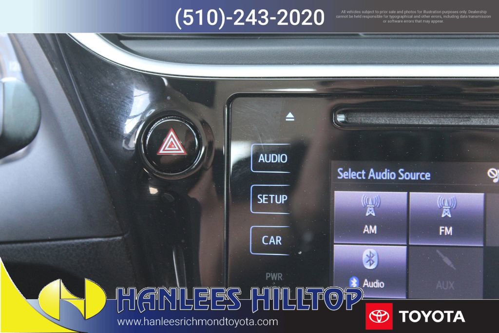 Used 2019 Toyota Corolla LE image 25