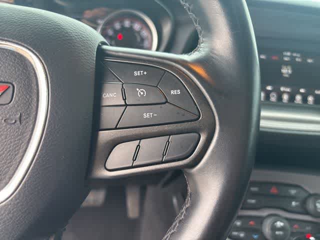 Used 2023 Dodge Challenger SXT RWD image 12