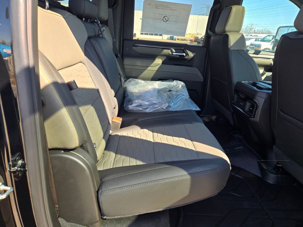 New 2026 Chevrolet Silverado 2500 ZR2 image 8