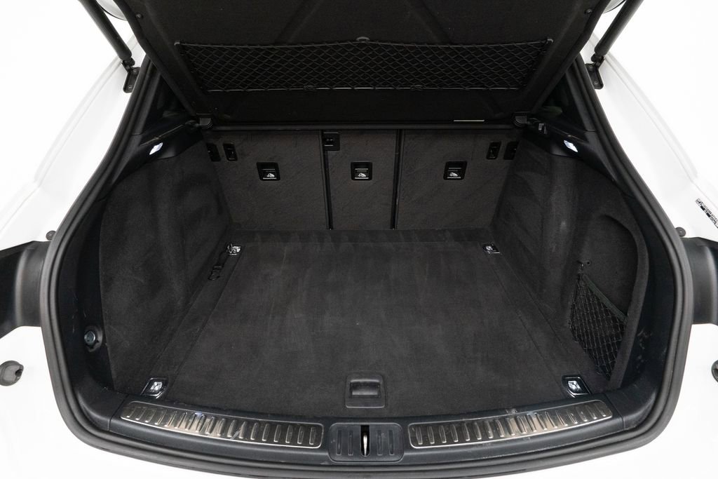 Used 2020 Porsche Macan S image 37