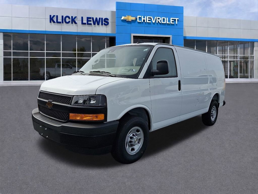 New 2025 Chevrolet Express 3500 w/ Driver Convenience Package image 3