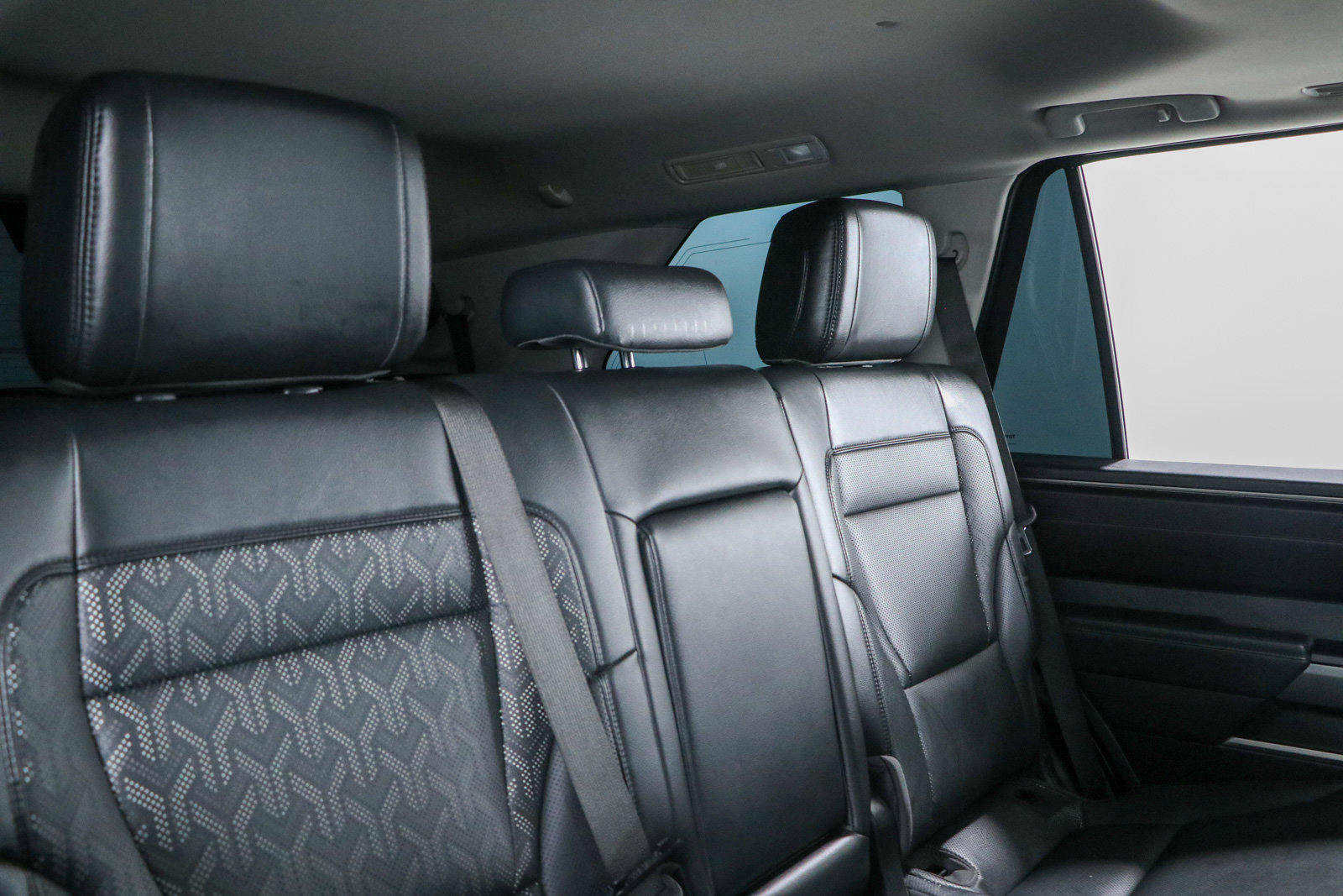 Used 2024 Toyota Sequoia SR5 w/ SR5 Premium Package AWD/4WD image 31