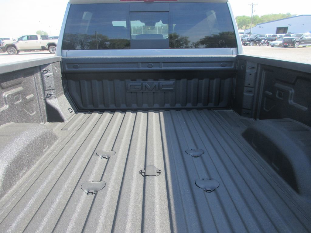 New 2026 GMC Sierra 2500 AT4 w/ AT4 Premium Plus Package AWD/4WD image 7