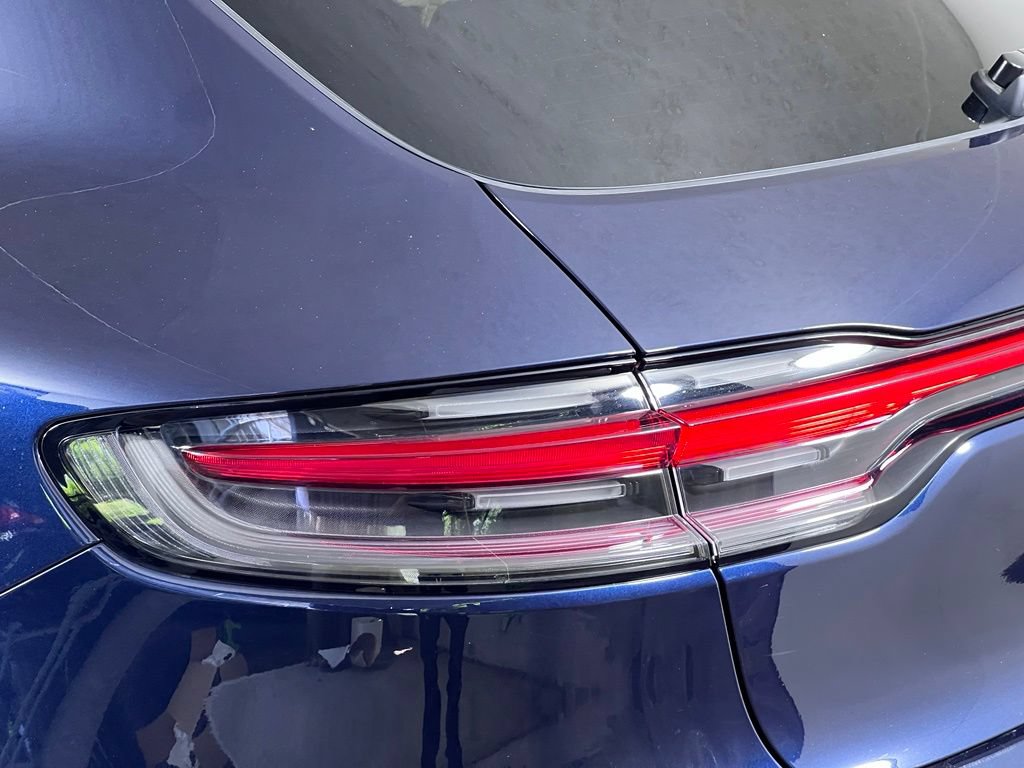 Certified 2023 Porsche Macan S AWD/4WD image 16