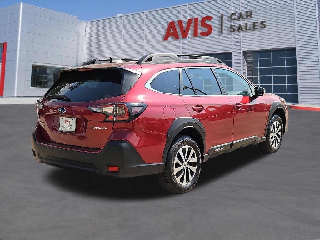 Used 2025 Subaru Outback Premium AWD/4WD image 5