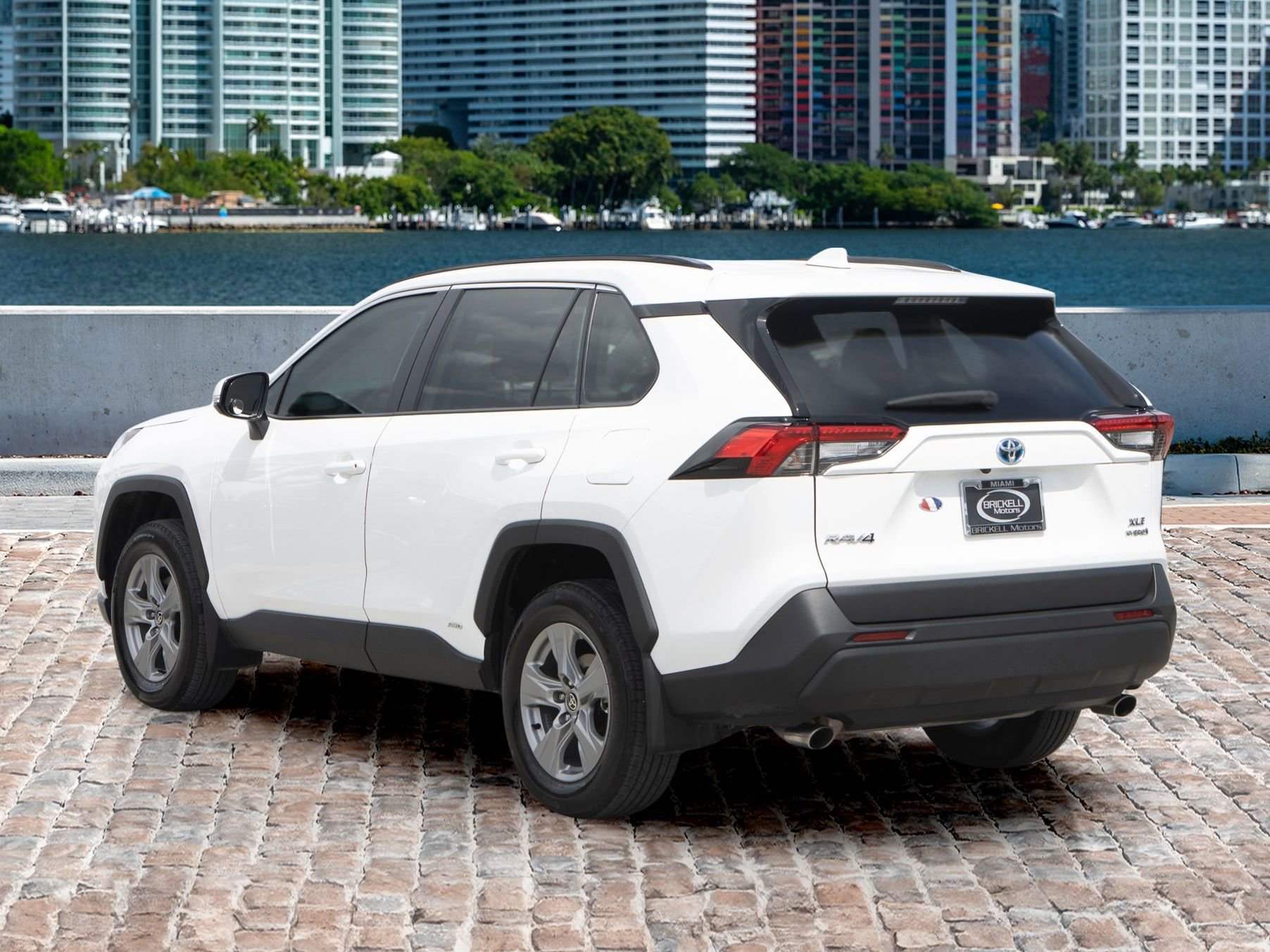 Used 2024 Toyota RAV4 XLE image 7