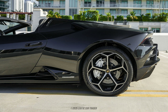 Used 2020 Lamborghini Huracan EVO AWD/4WD image 5