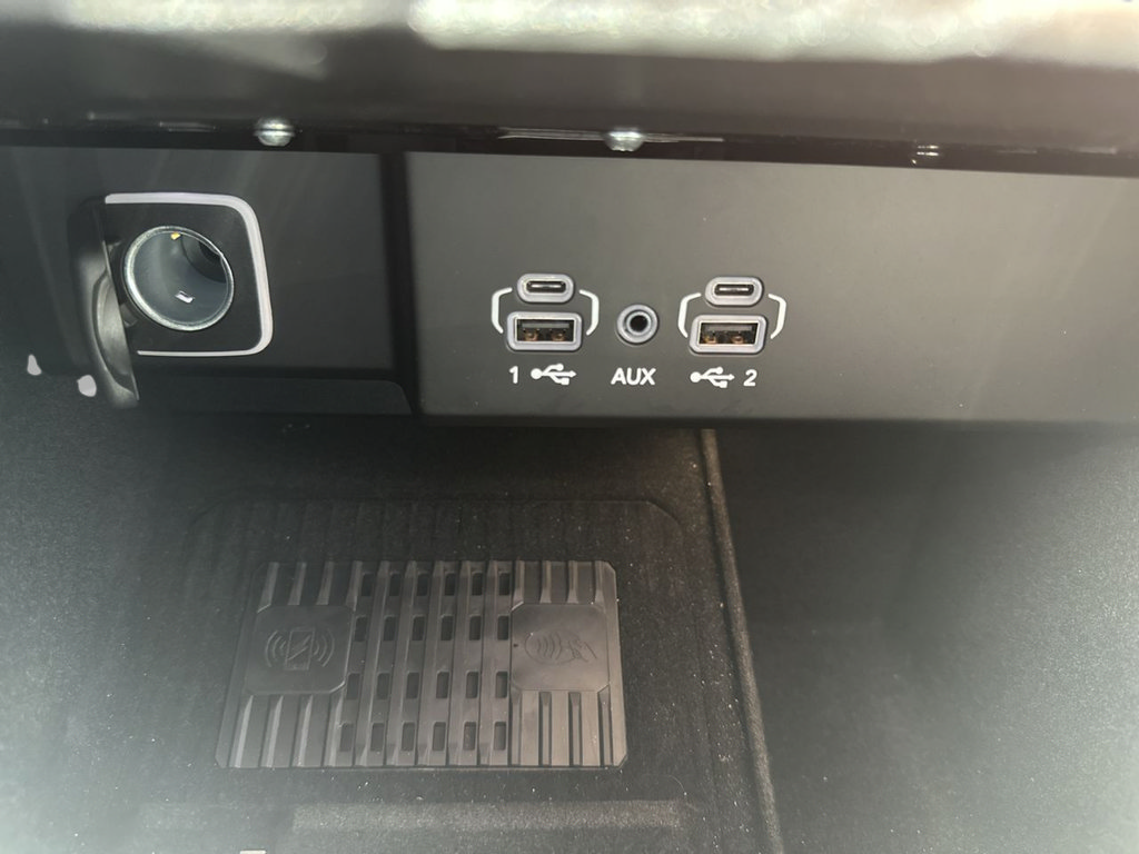 Used 2026 Jeep Grand Wagoneer Limited AWD/4WD image 44