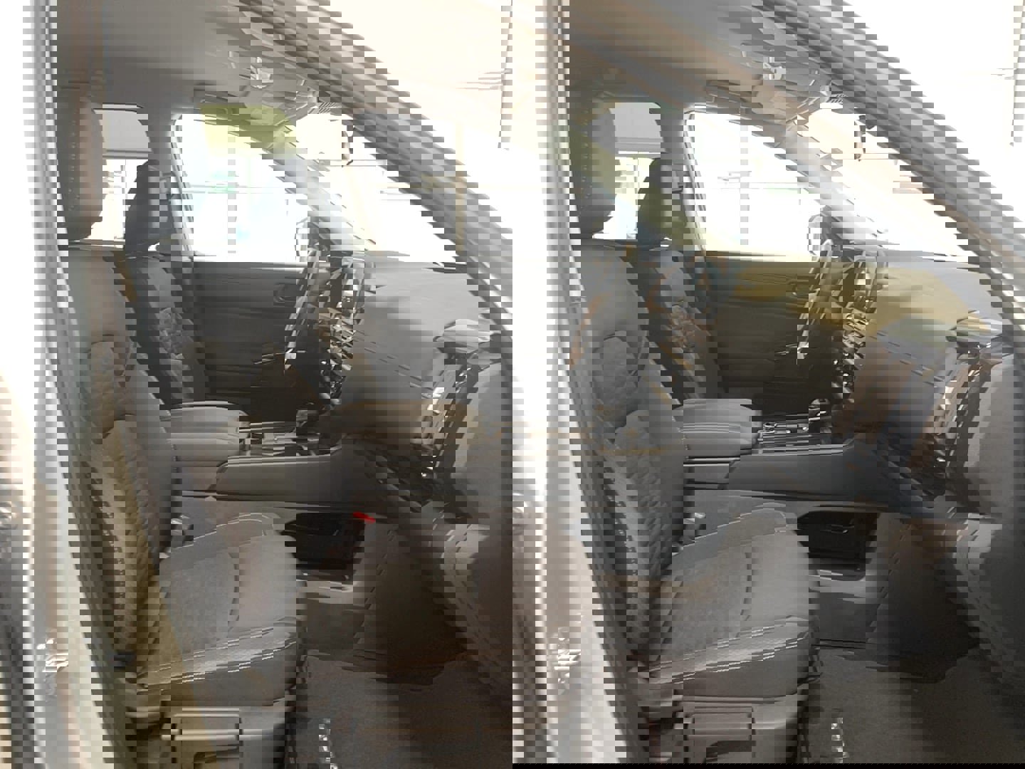 Used 2025 Nissan Pathfinder S AWD/4WD image 19