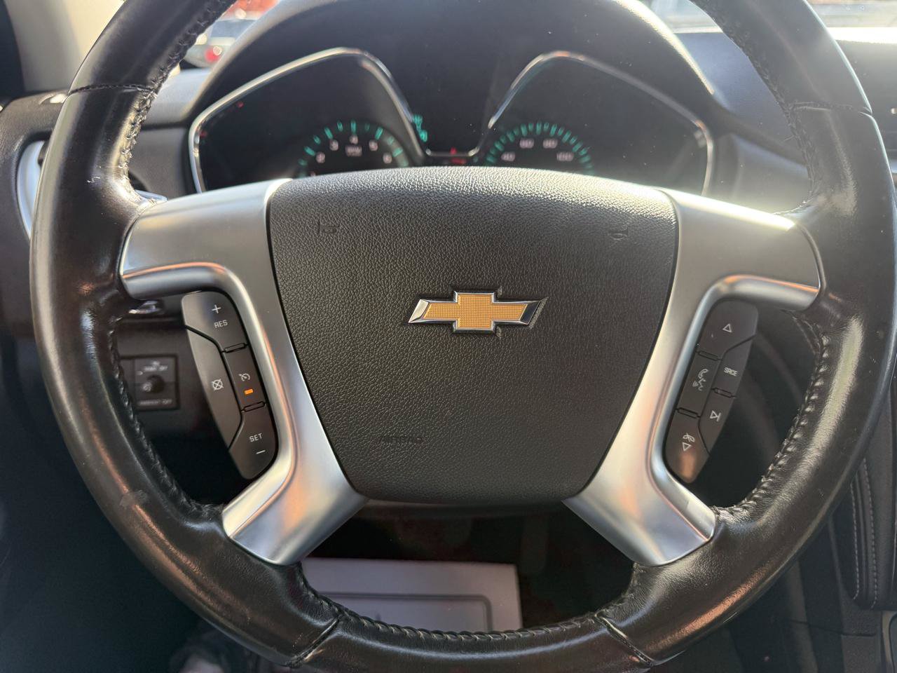 Used 2017 Chevrolet Traverse LT w/ Style and Technology Package AWD/4WD image 23