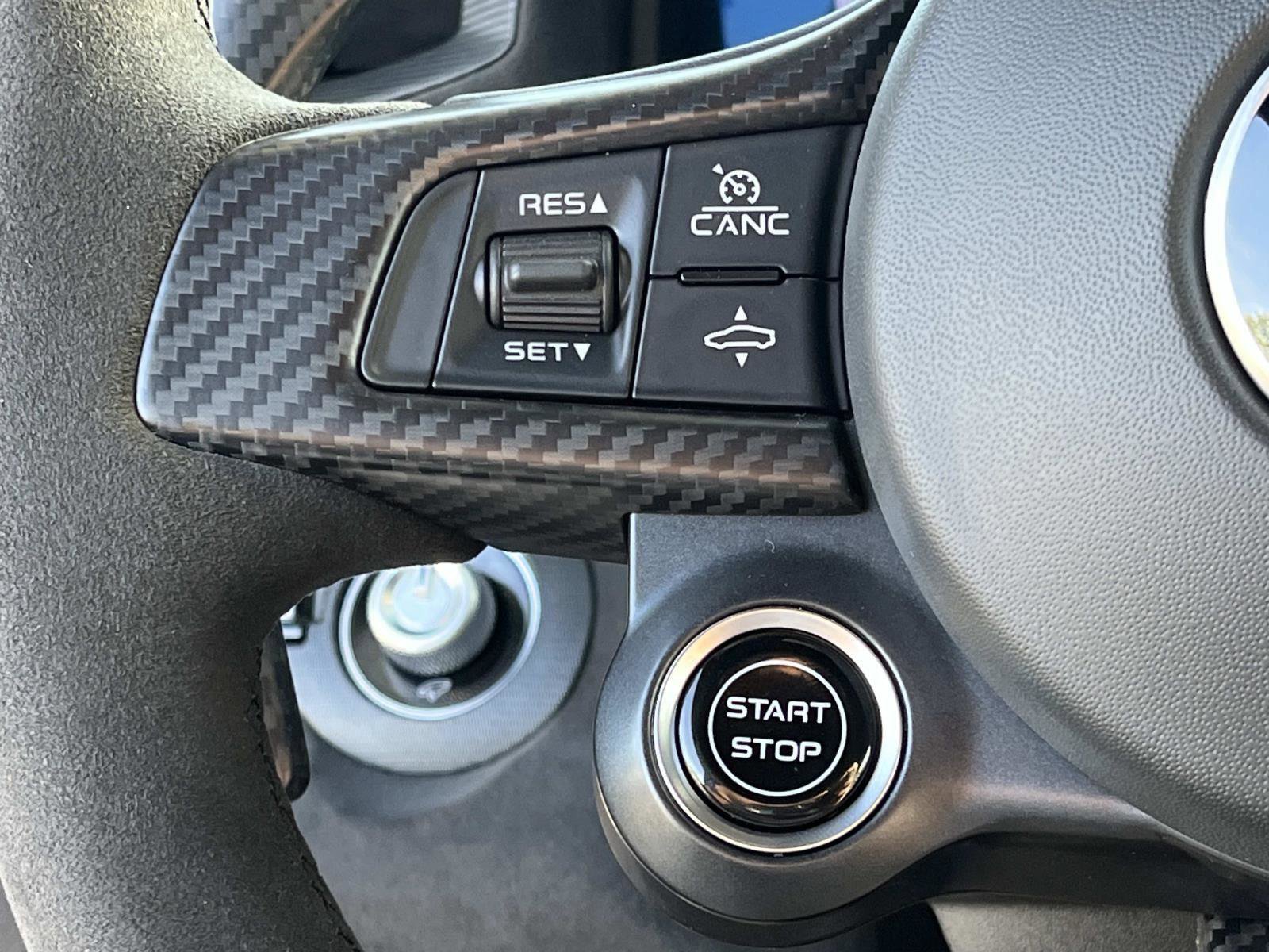 Used 2022 Maserati MC20 Coupe image 17