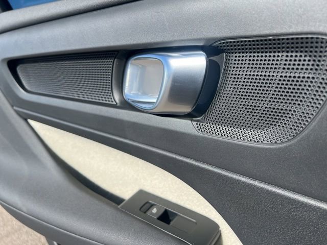 New 2026 Volvo XC40 B4 Plus w/ Protection Package FWD image 27