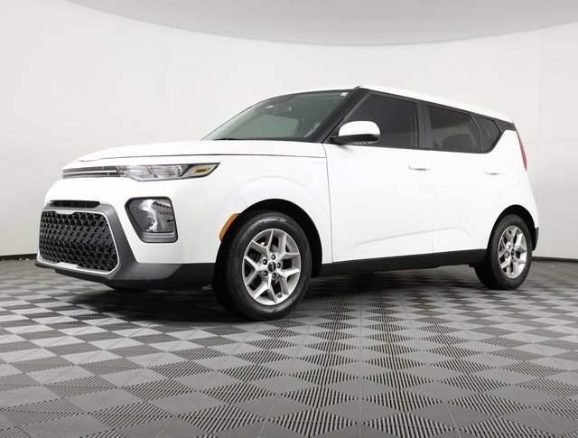 Used 2022 Kia Soul LX w/ Technology Package