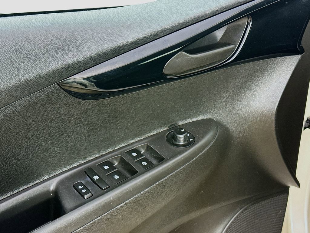 Used 2019 Chevrolet Spark LT image 20