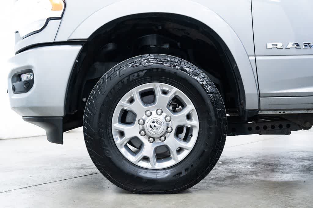 Used 2022 RAM 3500 Laramie AWD/4WD image 7