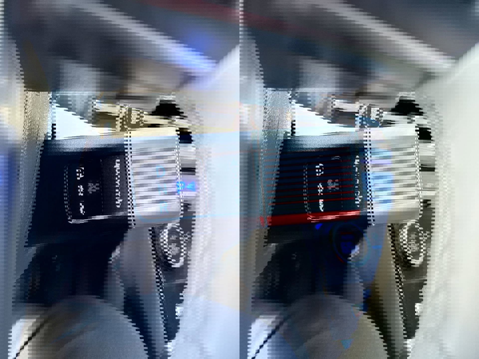 Used 2024 Hyundai Santa Fe Limited image 21