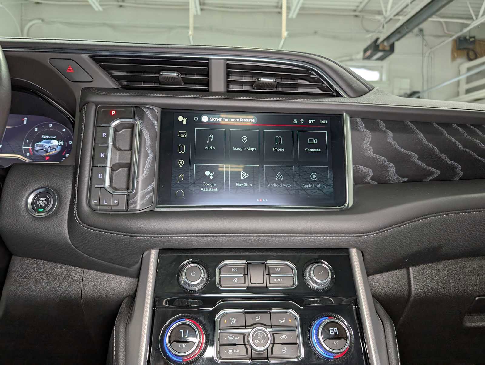 Used 2024 GMC Yukon Denali w/ Advanced Technology Package image 37