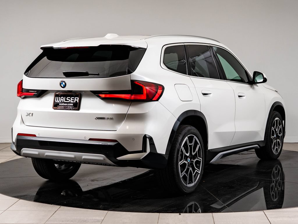 New 2026 BMW X1 xDrive28i w/ Technology Package AWD/4WD image 10