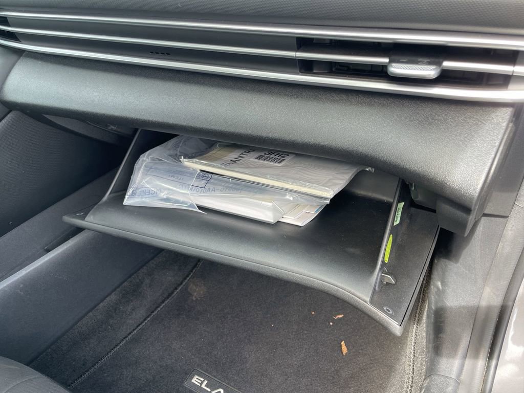 Used 2023 Hyundai Elantra SEL image 32