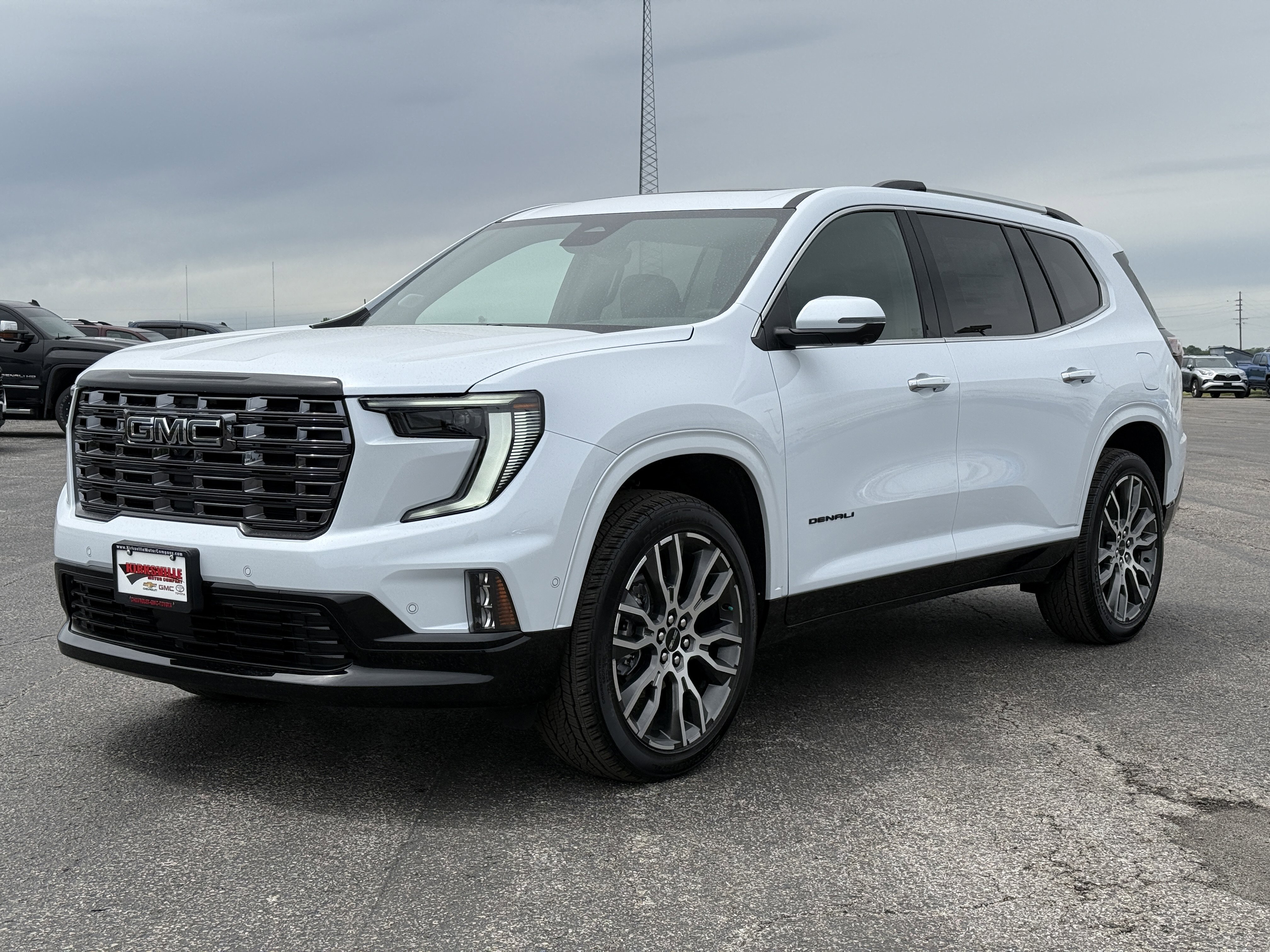 New 2026 GMC Acadia Denali Ultimate w/ LPO, Floor Liner Package AWD/4WD image 8