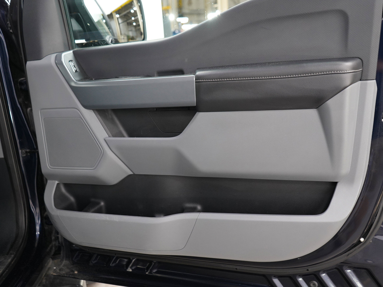 Used 2023 Ford F150 XLT w/ XTR Package AWD/4WD image 9