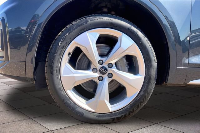 Used 2021 Audi Q5 2.0T Premium Plus w/ Premium Plus Package AWD/4WD image 9