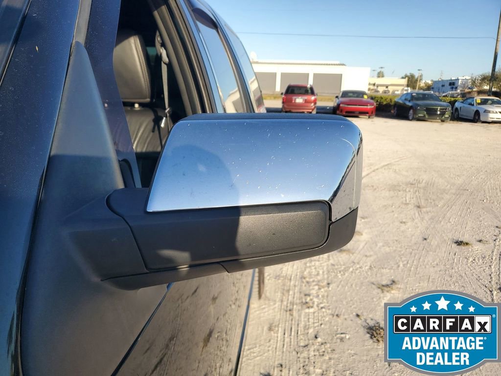 Used 2017 Lincoln Navigator Select image 22