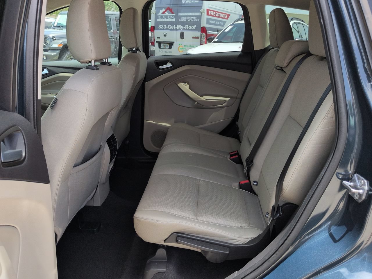 Used 2019 Ford Escape SE FWD image 14