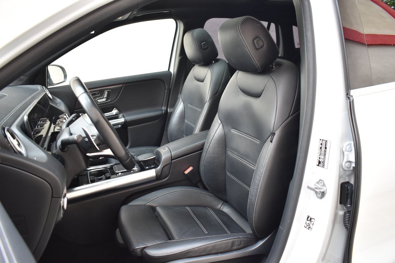 Used 2021 Mercedes-Benz GLA 35 AMG 4MATIC w/ Premium Package image 14