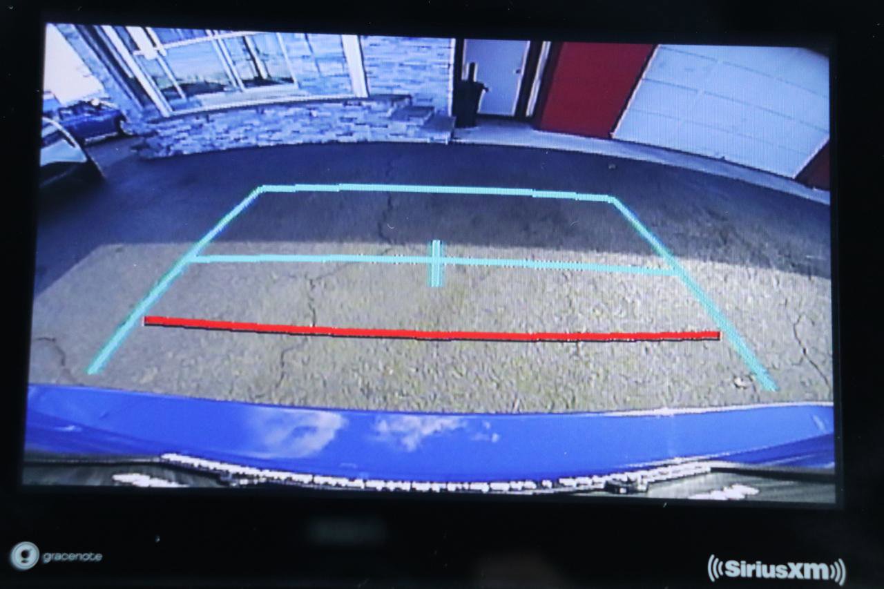 Used 2024 Toyota Camry SE image 30