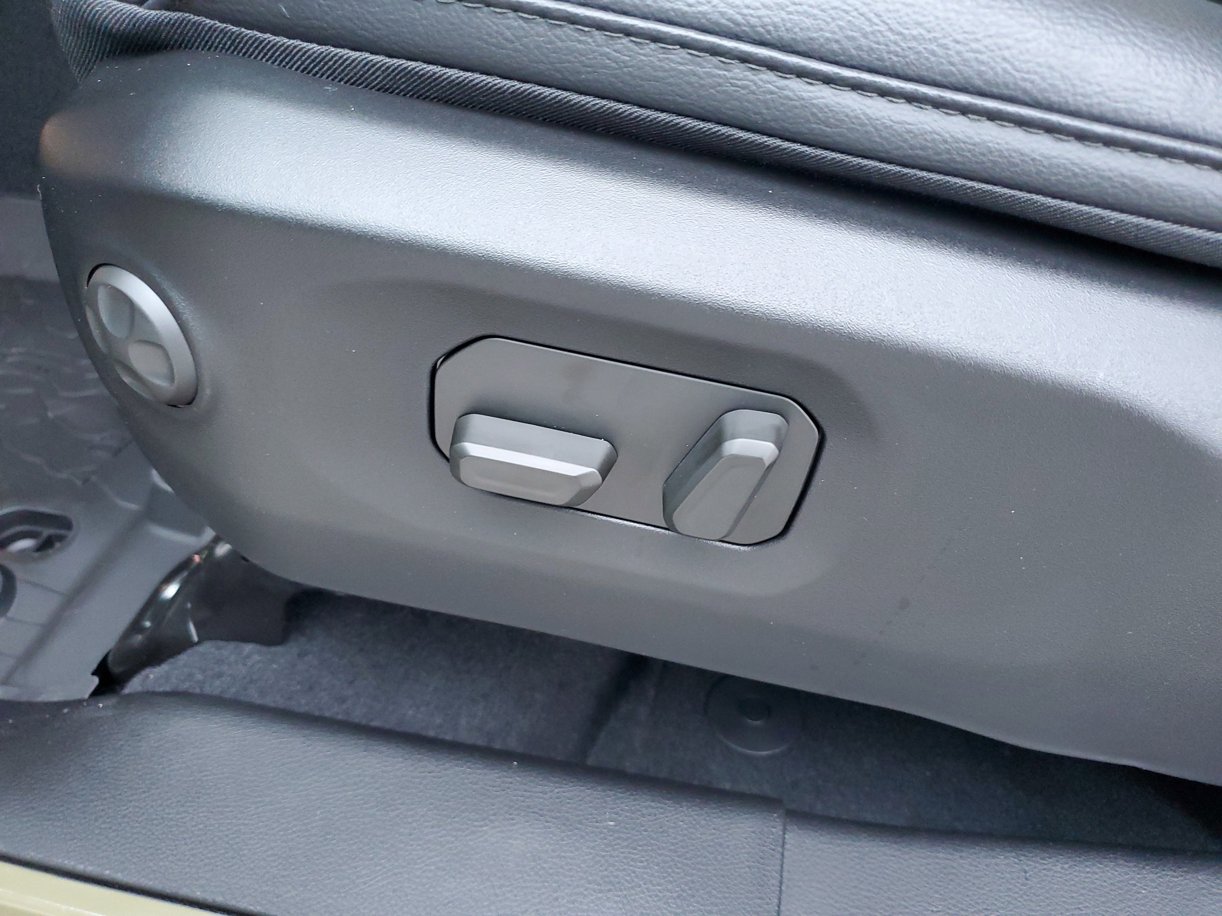 New 2025 Jeep Gladiator Sport image 19